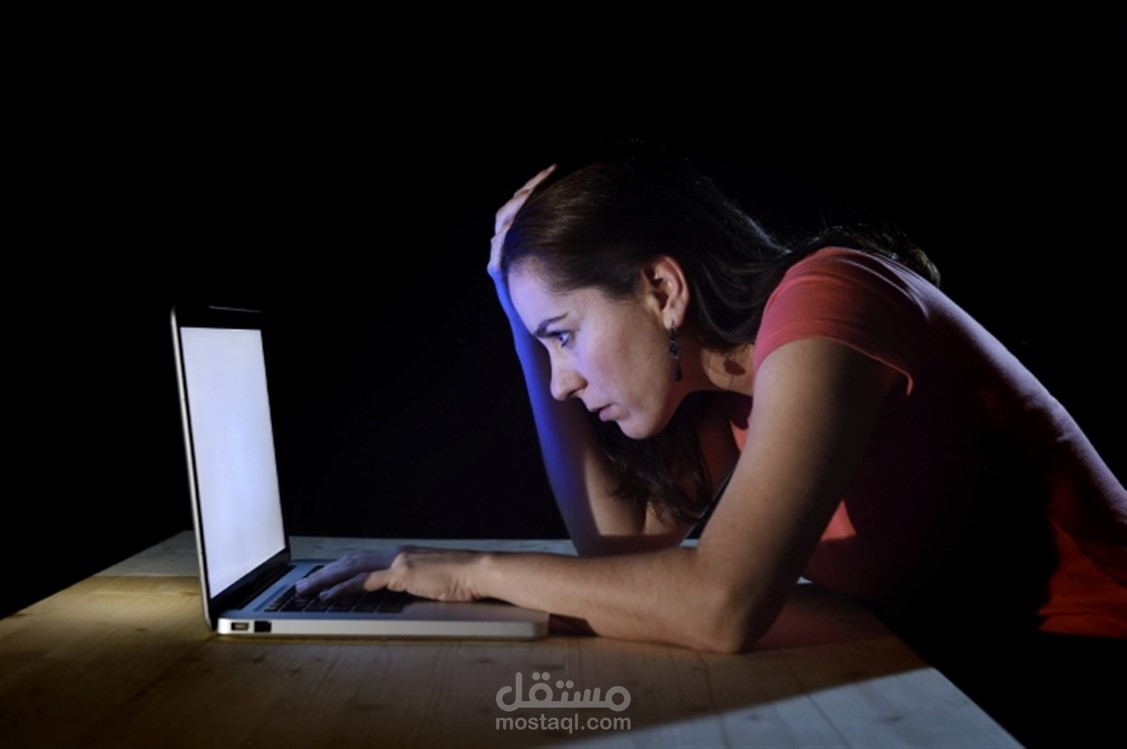 مقالة عن إيجابيات وسلبيات الإنترنت وتأثيره على الشباب