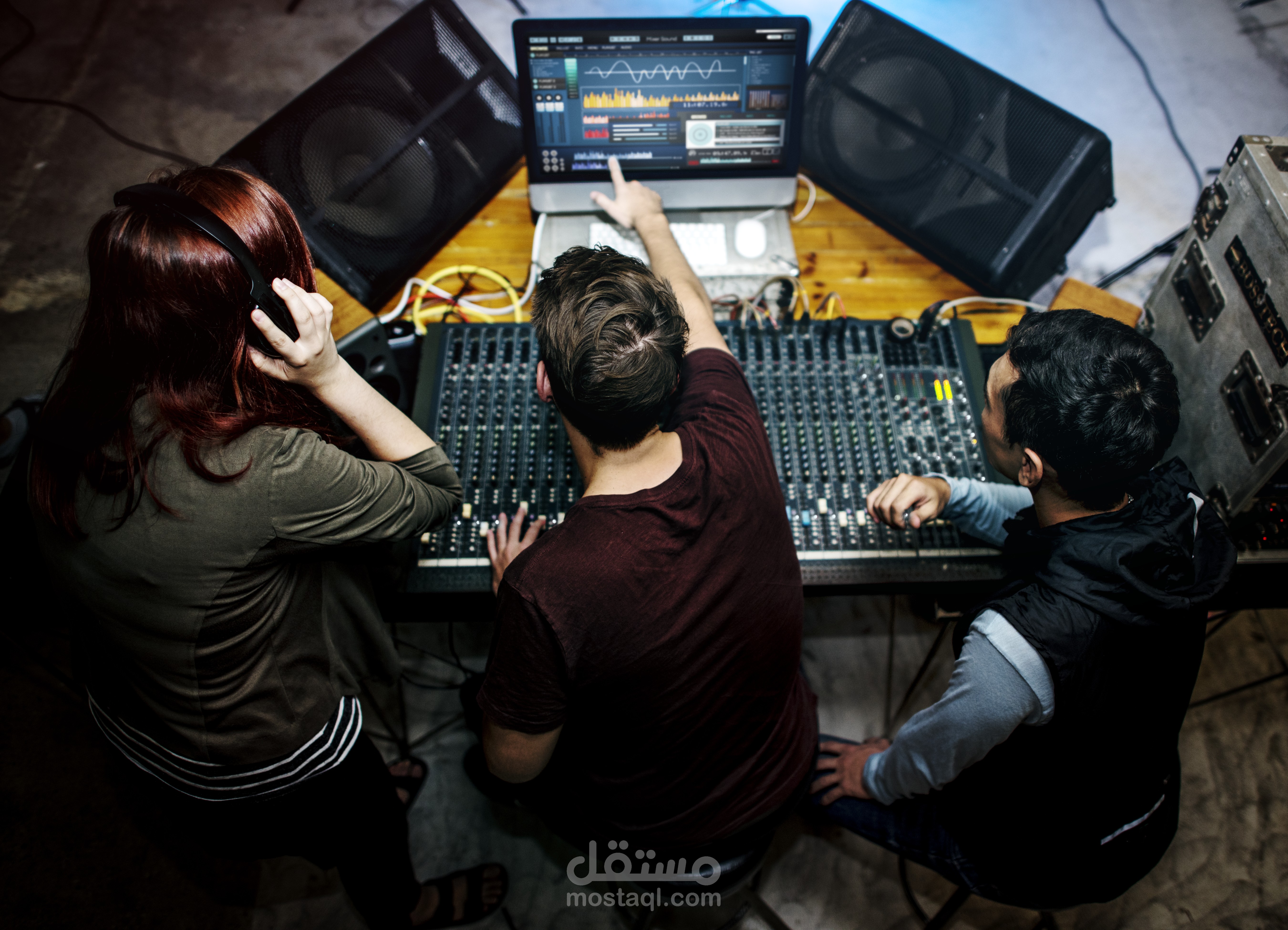 هندسة صوتية - تعليق صوتي (حسب الطلب)