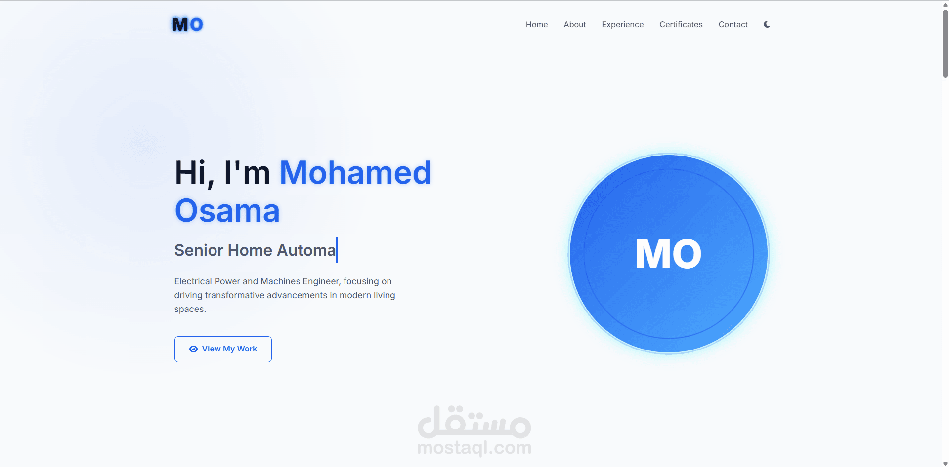 برمجة موقع تعريفي متجاوب (Dark/Light Mode) مزود بلوحة تحكم ديناميكية.
