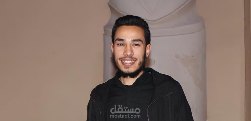 معلم قرآن وتجويد ولغة عربية