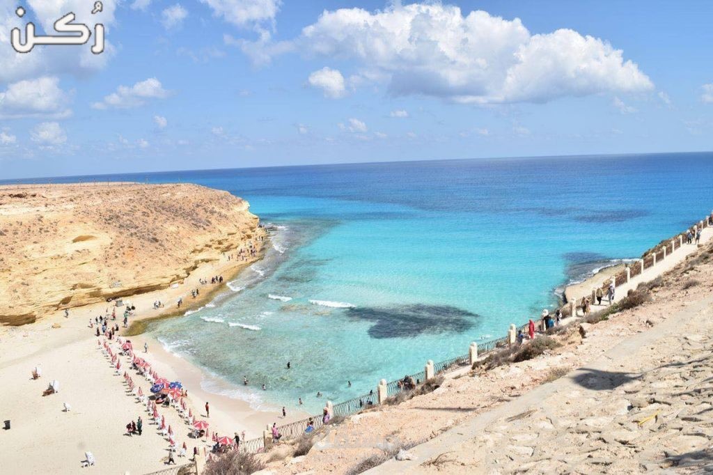 إعلان لشركة سياحية