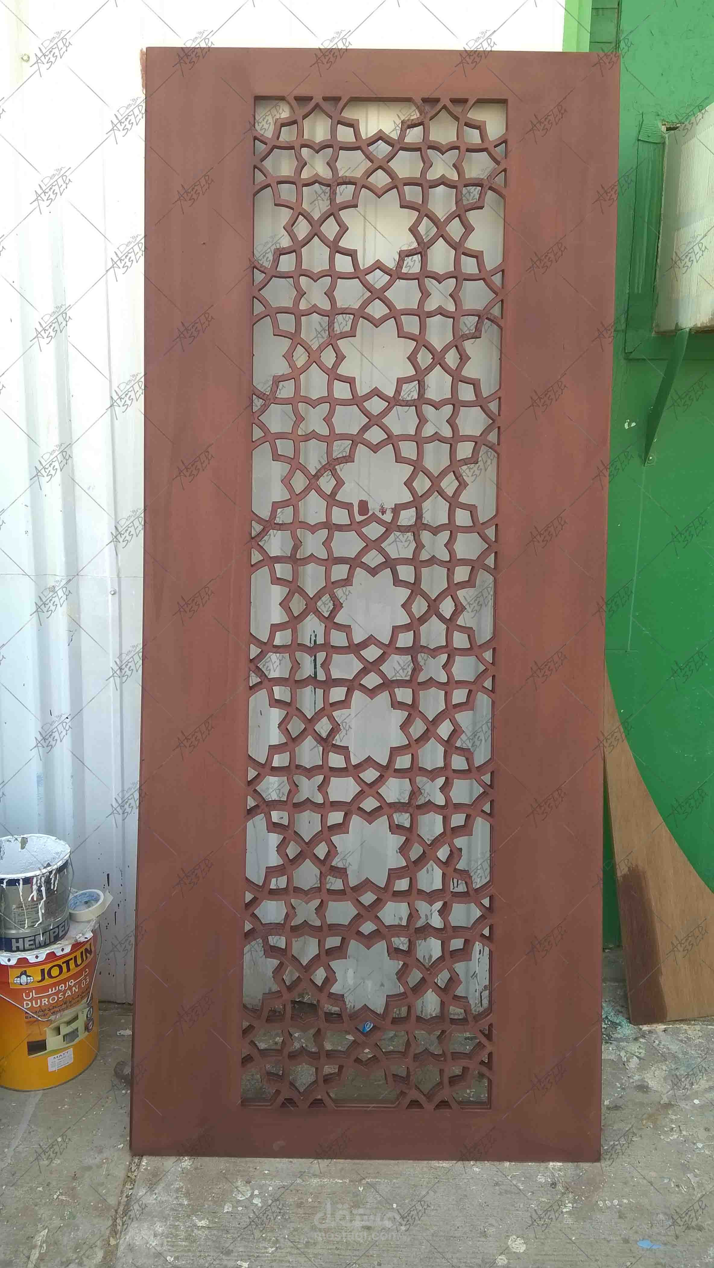 تفريغ على مكينة CNC