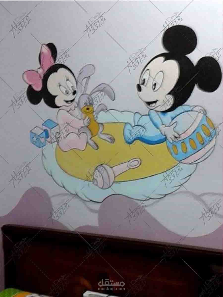 رسوم على الحائط  ( فن الترمبلوي )