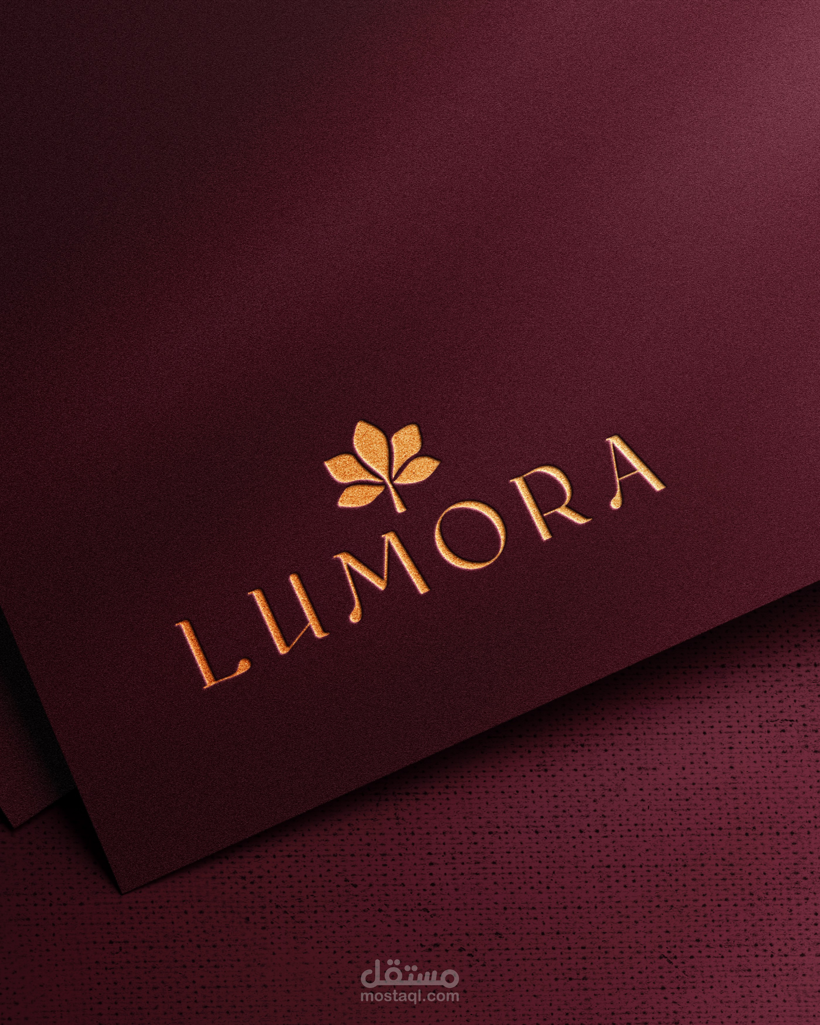 هوية بصرية لبراند ميك اب " LUMORA "