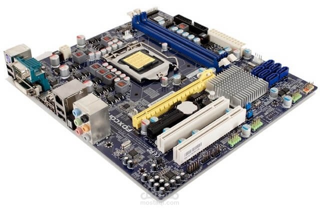 دليل التشخيص الفني وإصلاح اللوحة الأم (Logic Board) للهواتف الذكية