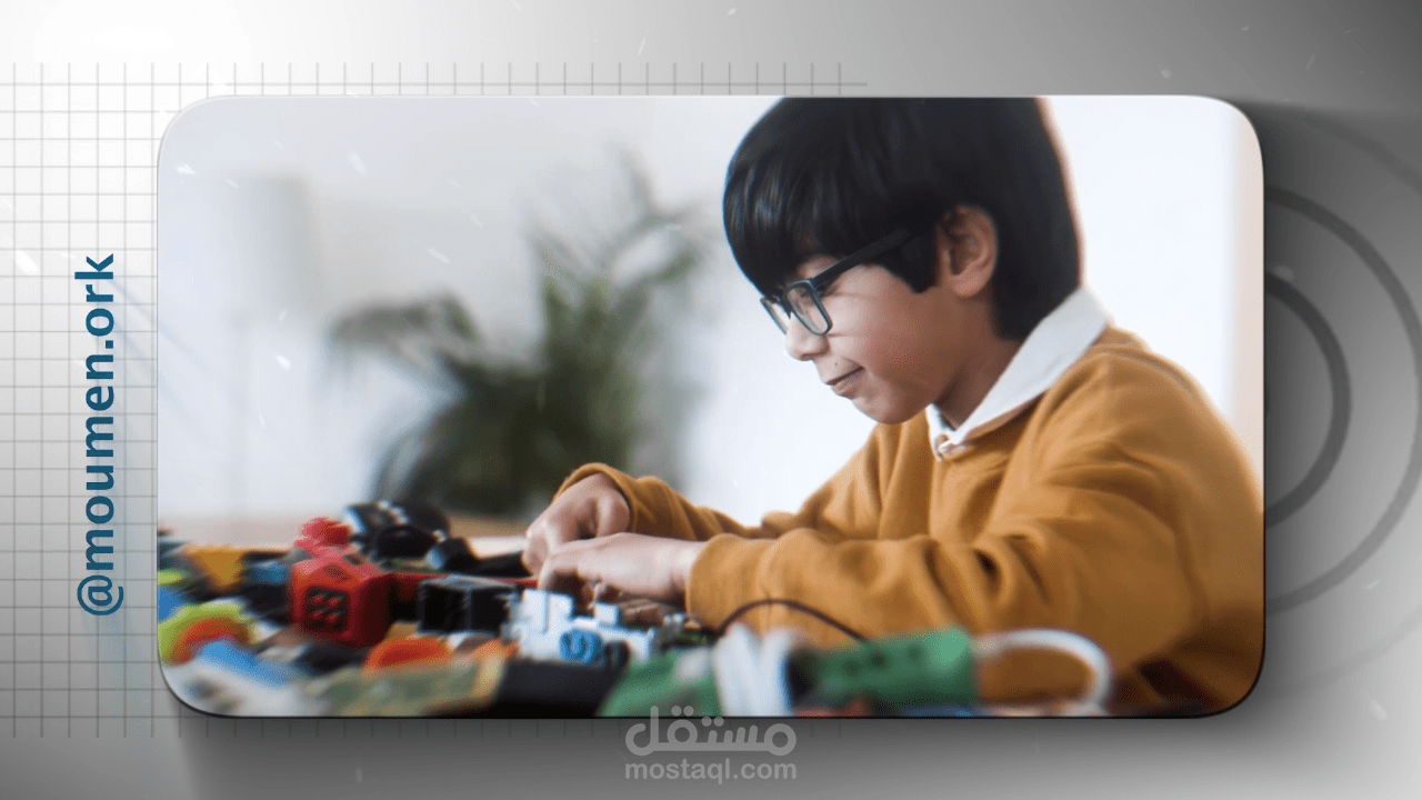 مونتاج فيديو يوتيوب من خلال تعليق صوتي فقط .