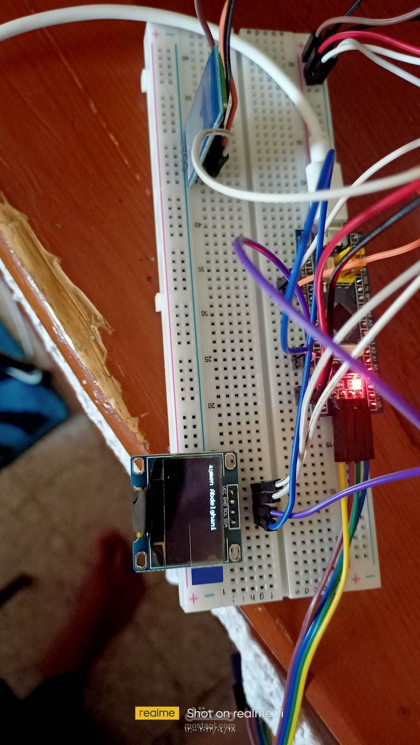 برمجة متحكم stm32 لإنجاز مشروع النظارات الذكية