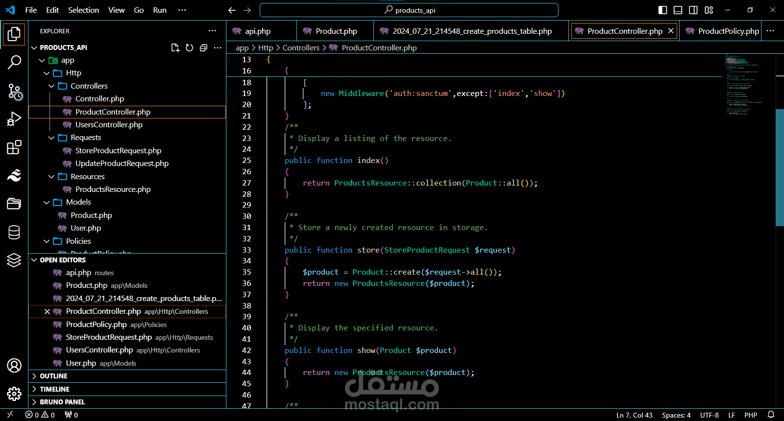 تطوير CRUD API لادراة المنتجات باستخدام Laravel Sanctum لتأمنين عمليات التسجيل وتسجيل الدخول وإدارة العمليات