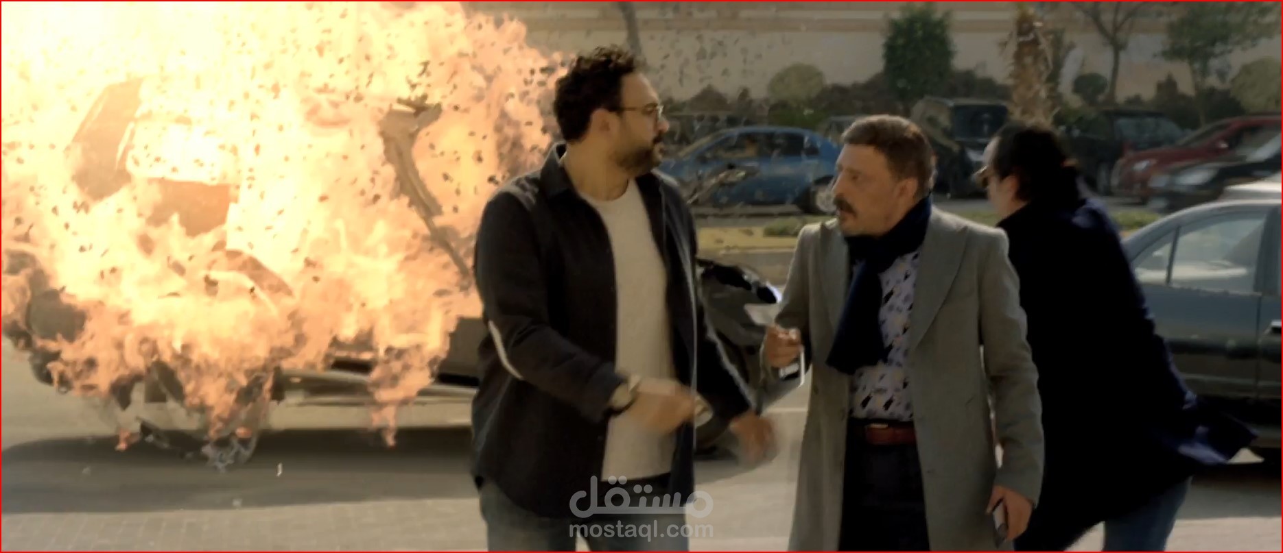 انفجار سيارة بمسلسل مكتوب على ل أكرم حسنى