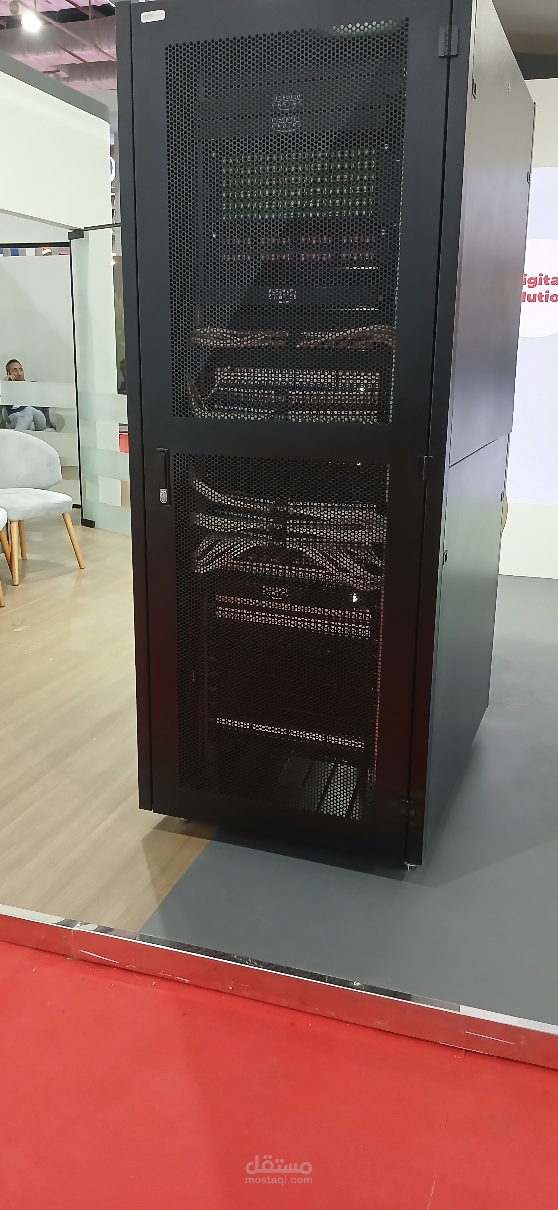 إعداد شبكات الإنترنت وضبط أجهزة الراوتر والسويتشات للشركات والمنازل