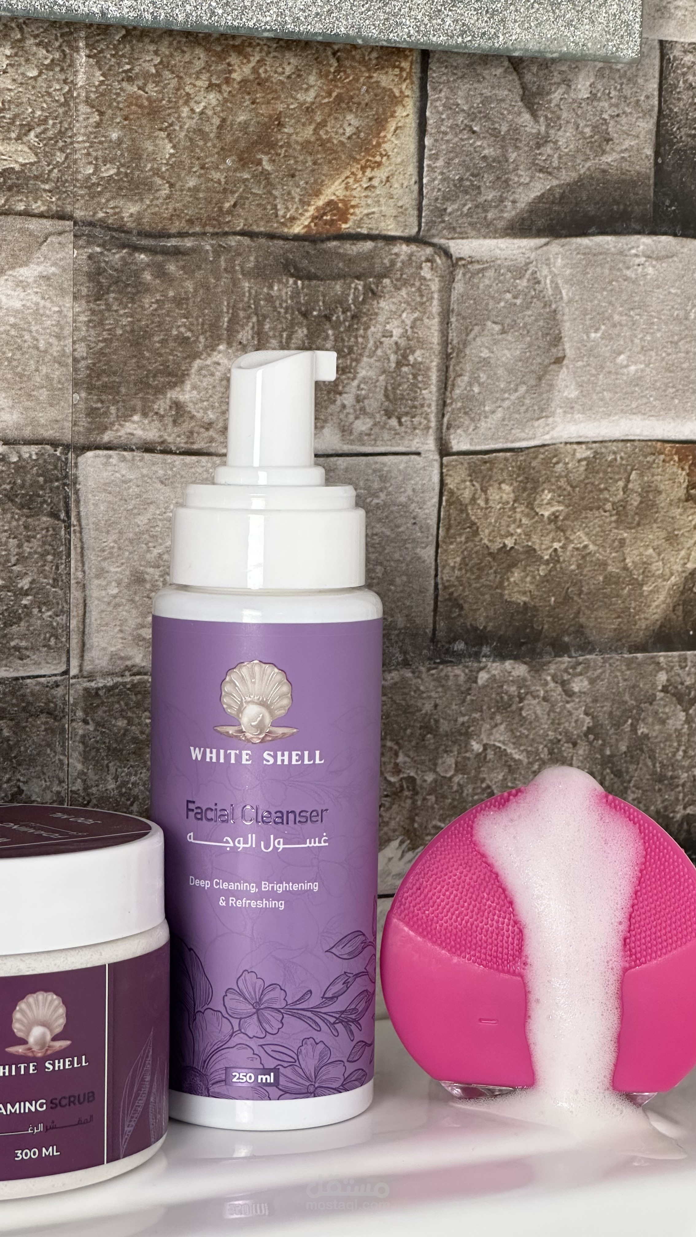 فيديو ugc مع فويس اوفر لمنتجات عناية للبشرة من وايت شل