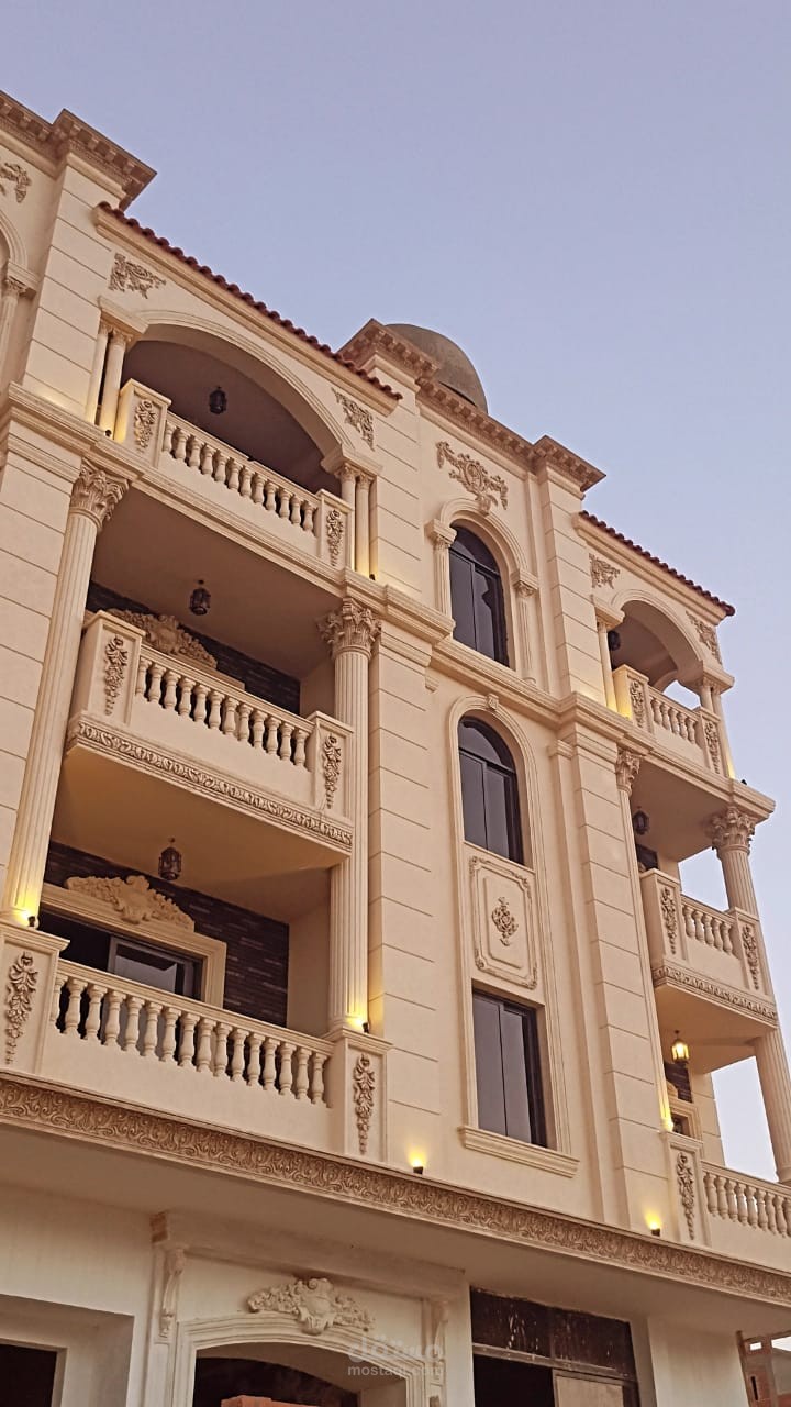 تنفيذ مبني سكني