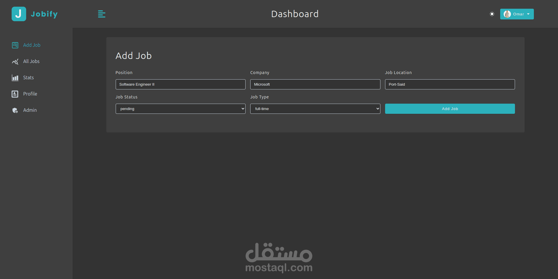 تصميم و برمجة موقع الكتروني و نظام تسجيل دخول و تسجيل خروج, و لوحة تحكم, مع اضافة دارك ثيم.