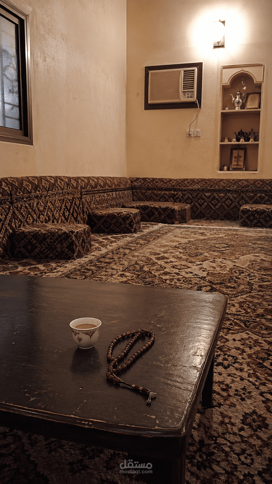 معلق صوتي سعودي بلهجة سعوديه نجدية او بيضاء