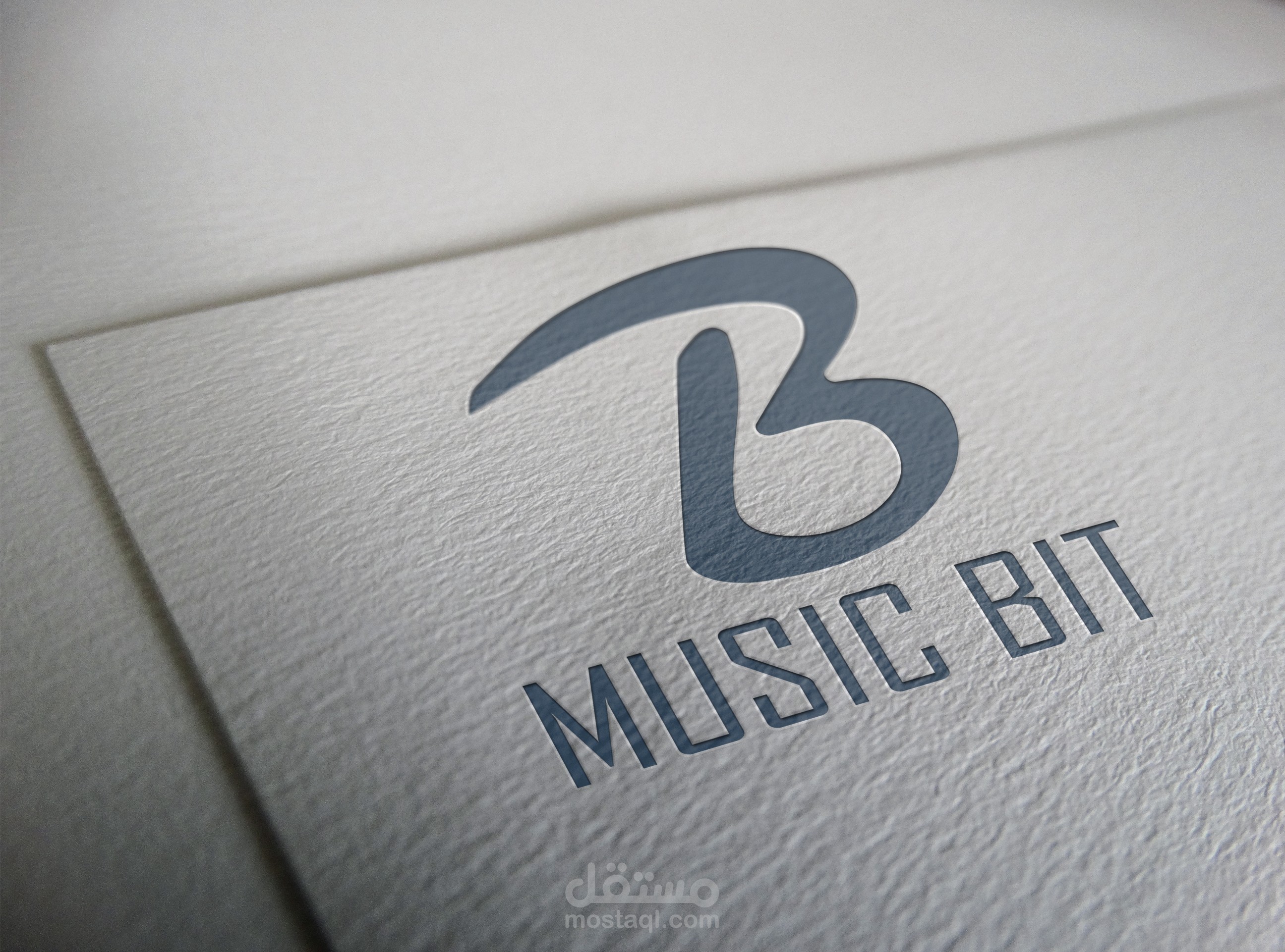 لوجو احترافي حديث لتطبيق موسيقي.