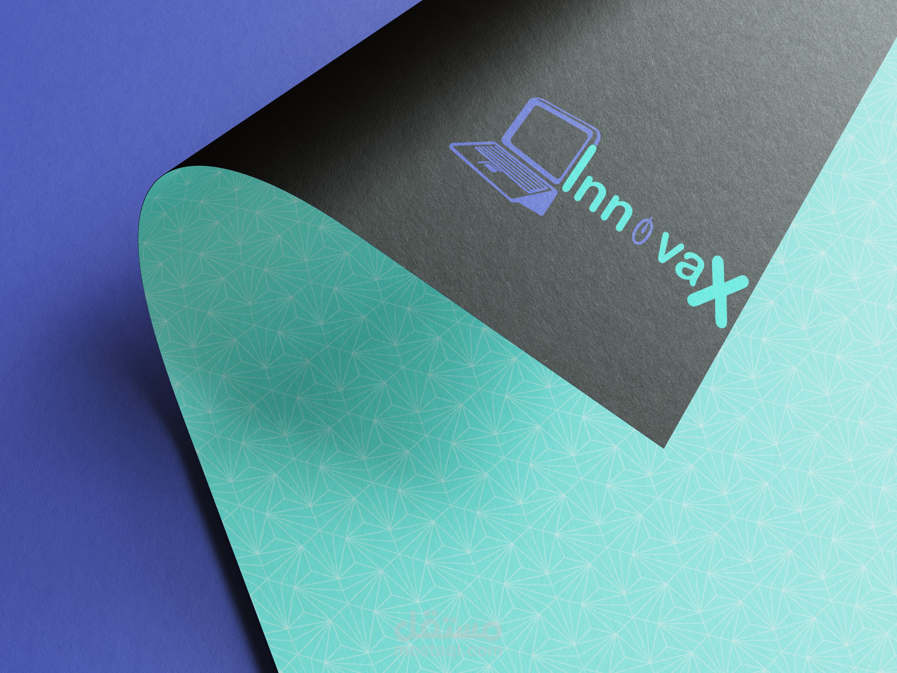 "شعار Innovax للتكنولوجيا والابتكار"