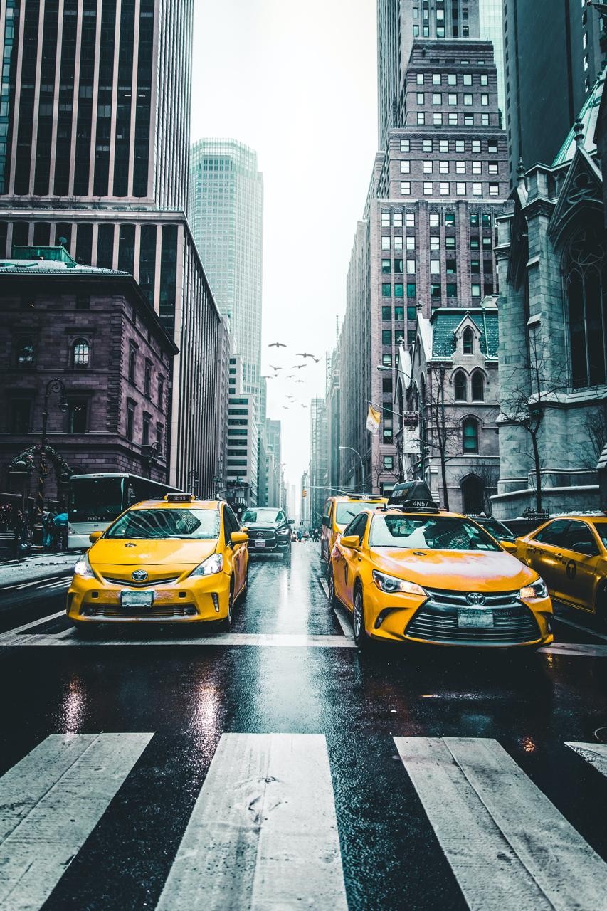عمل جرافك لصوره واقعيه من تصميمي وتصلح لشعار اجنص سيارات ومراكز صيانة سيارات