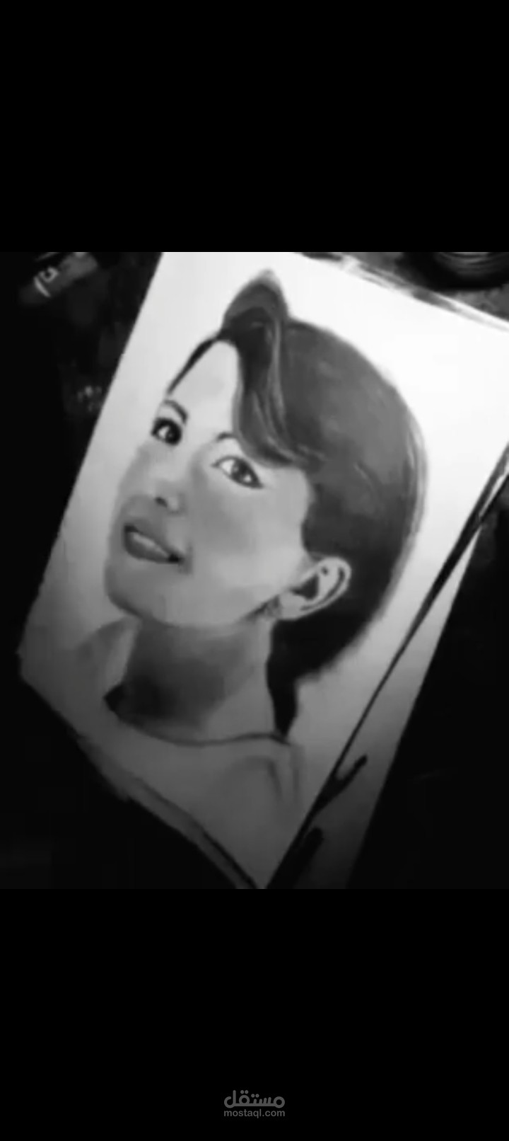 رسمة يدوية لماجدة الرومي مع تصميم فيديو