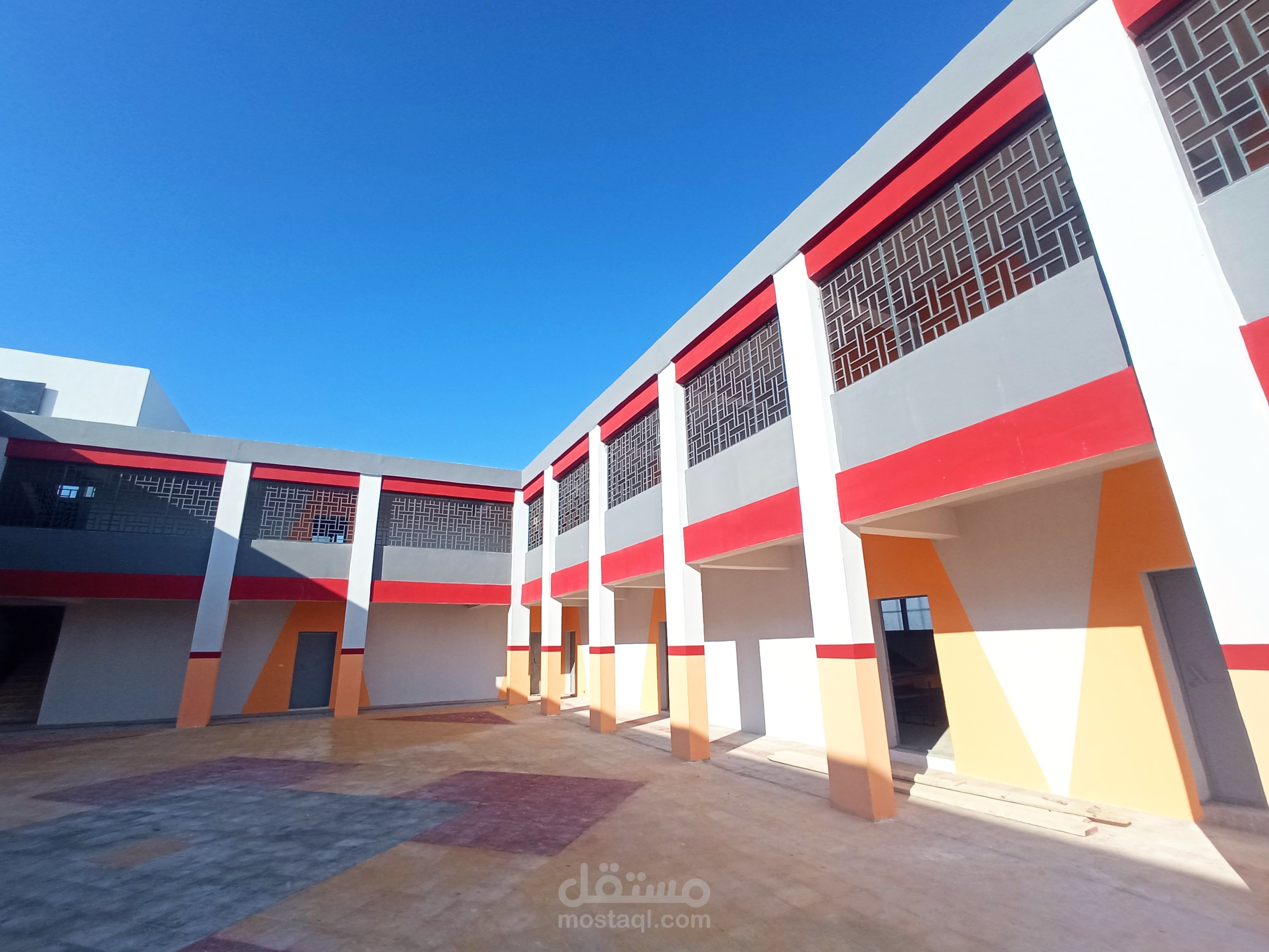دراسة وتصميم بناء هيكلي مؤلف من 15 طابق على برنامج Etabs