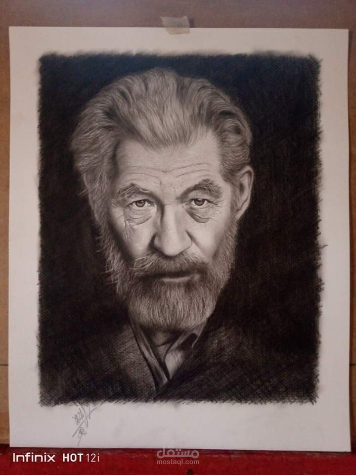 رسم شخصية بالفحم
