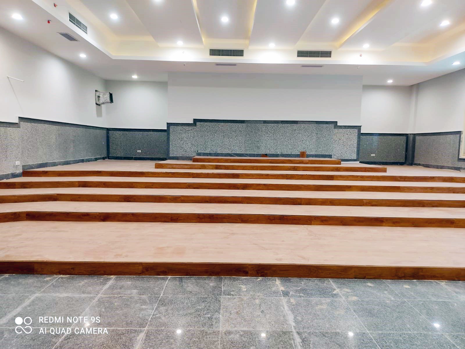 اقوم بالرسومات المعمارية ولوحات الشوب دروينج