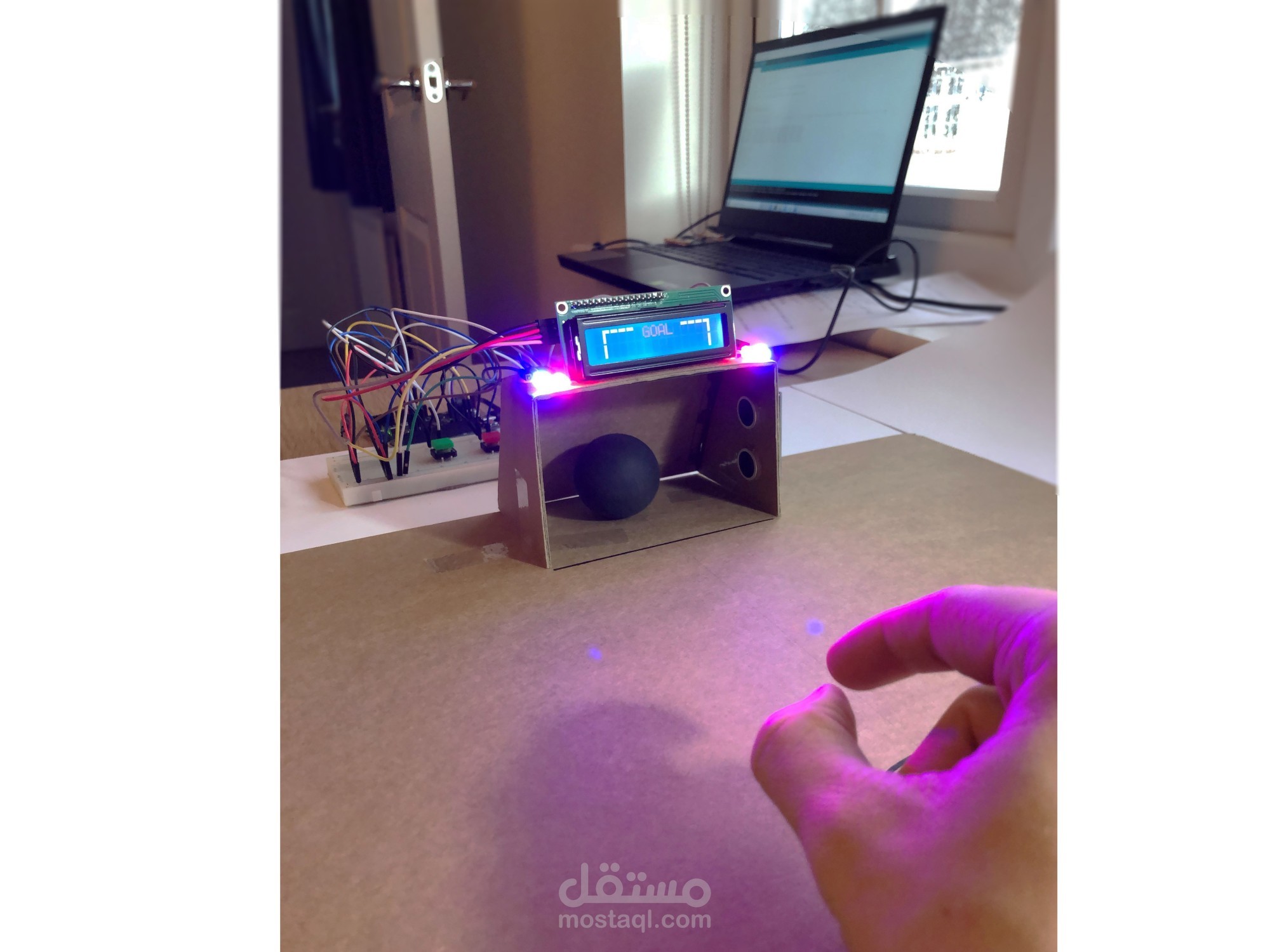 تصميم وبرمجة لعبة كرة قدم باستخدام Arduino وATmega32