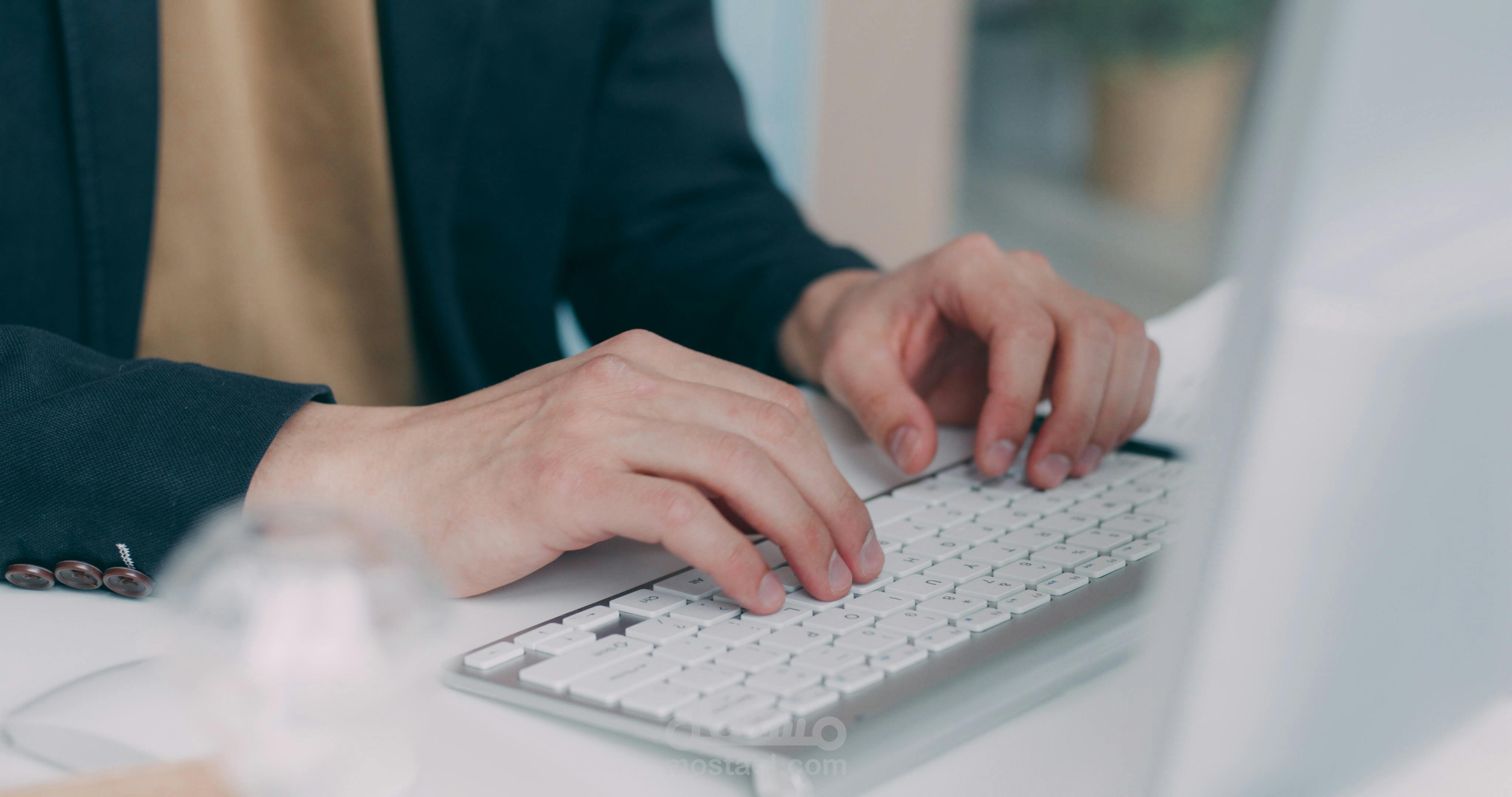 إدخال بيانات مختلفة بدقة وسرعة