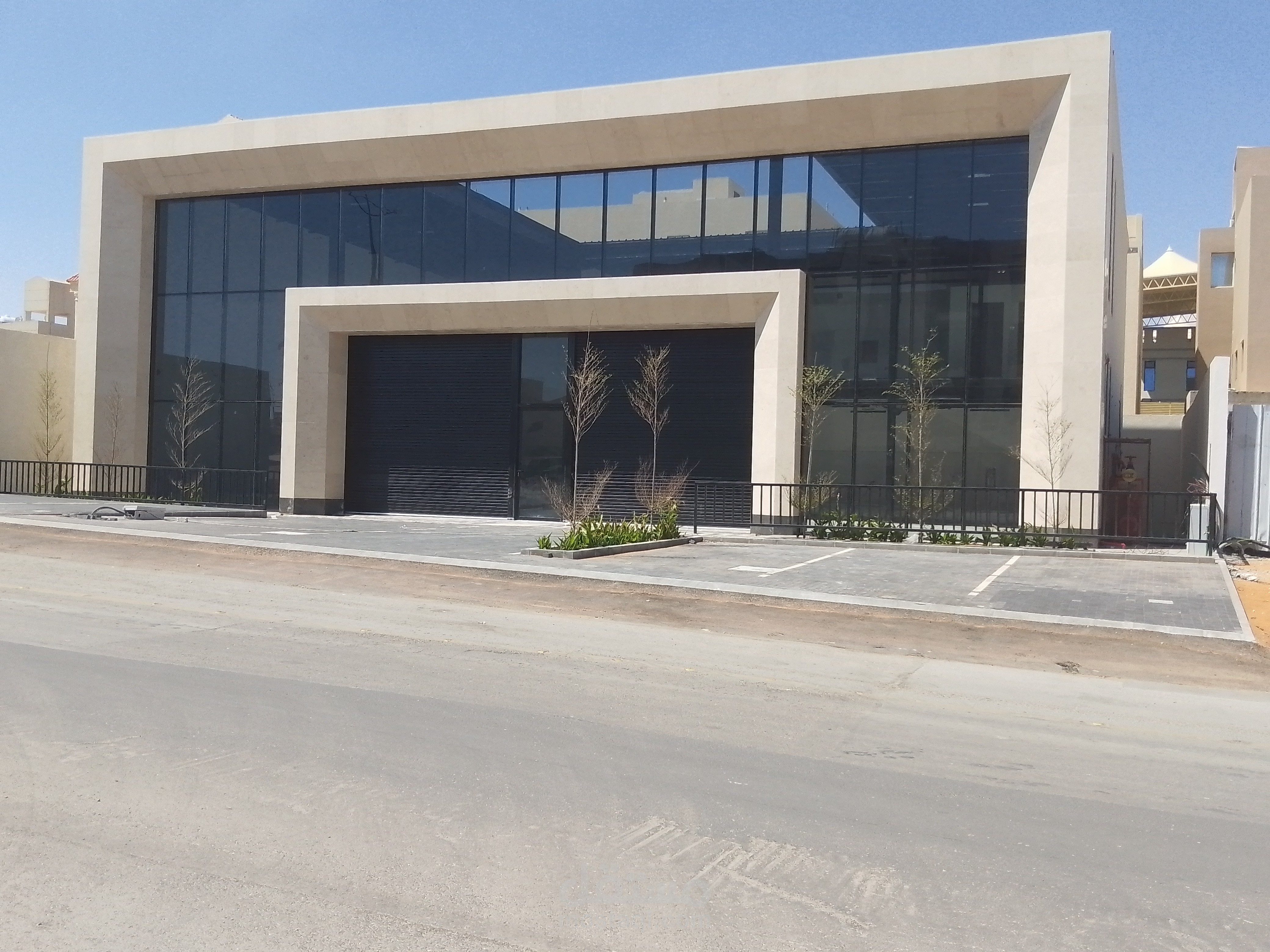 تصميم انشائي لمنشأ معدني  مغسلة سيارات