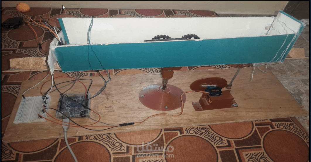 نظام التحكم الذكي في تجربة الكرة والعارضة (Ball and Beam System)