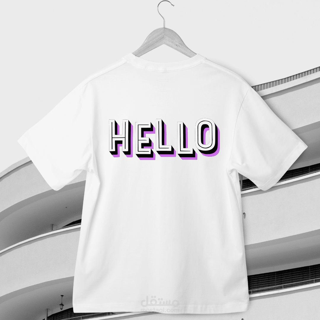 تصميم تيشرت مكتوب عليه كلمه Hello  بشكل مميز مع اختيار رسمه للظهر كلاسيكيه .