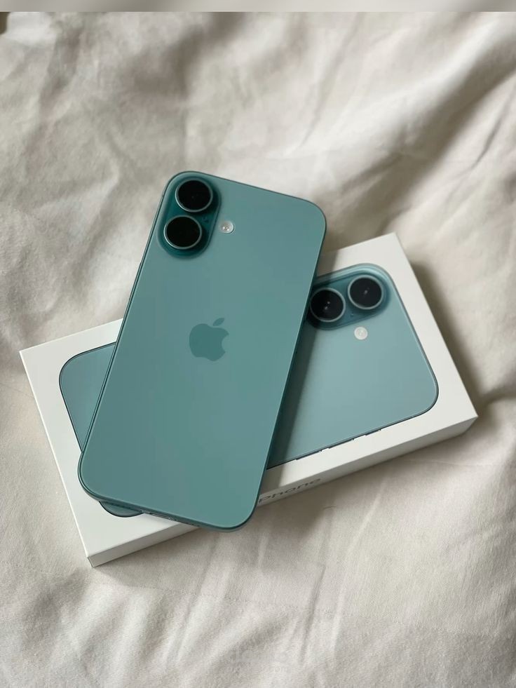 كتابة اعلان عن هاتف iPhone 16 الجديد!