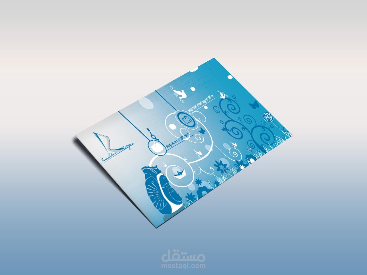 تصميم إبداعي لفلاير تعريفي لشركة