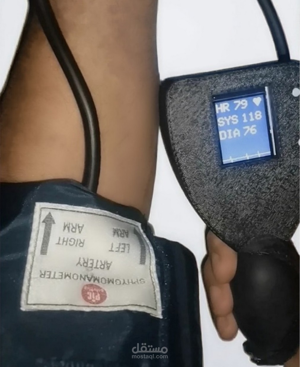 جهاز فحص ضغط الدم Semi-Automatic Blood Pressure Monitoring Device