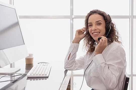 خدمة العملاء في شركة فاشو بوست عبر الانترنت