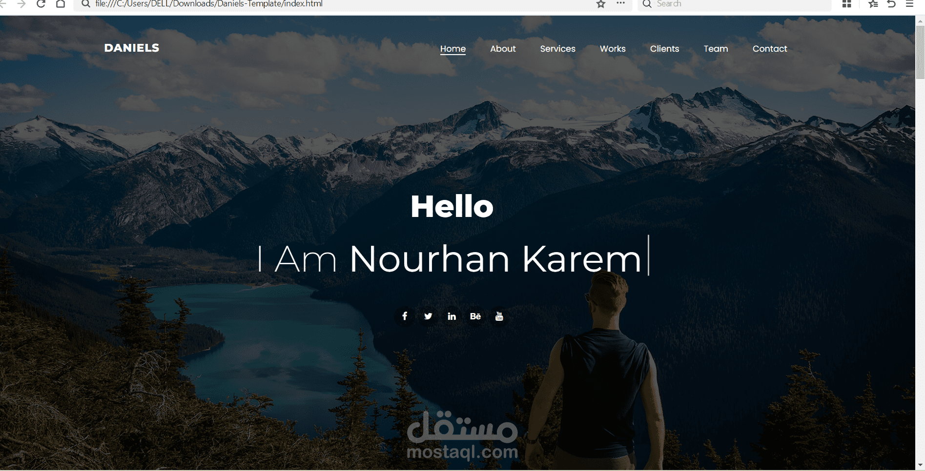 تصميم صفحة ويب كاملة باستخدام HTML وCSS وJavaScript