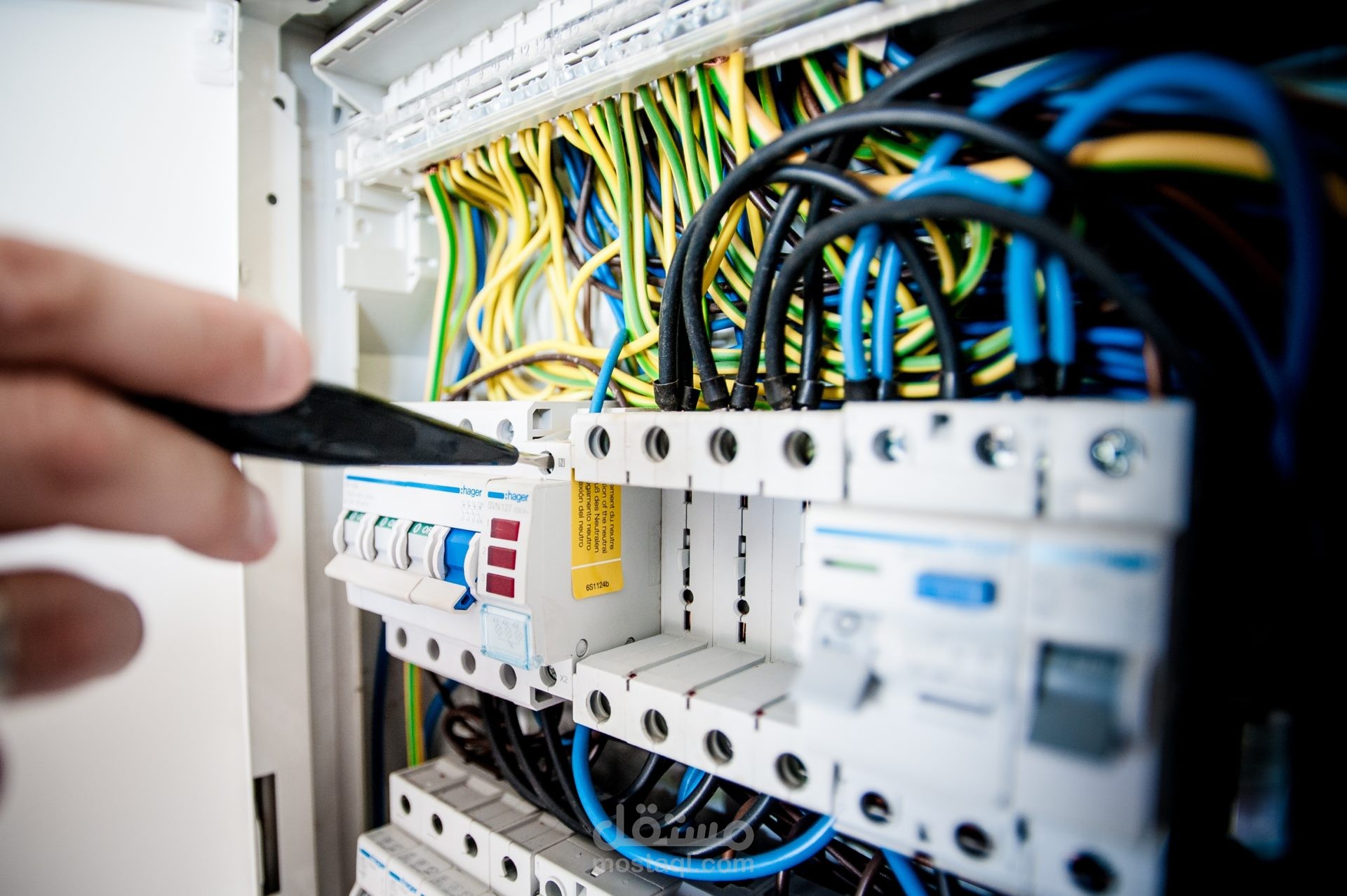 دراسة وجدولة وتنفيذ أشغال الكهرباء الصناعية CFO-CFA – مشروع APTIV TAC 3