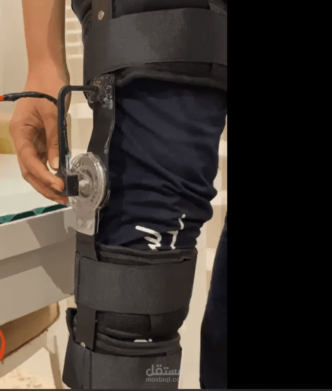 Smart Joint Brace for Motion Limitation and Rehabilitation Safety