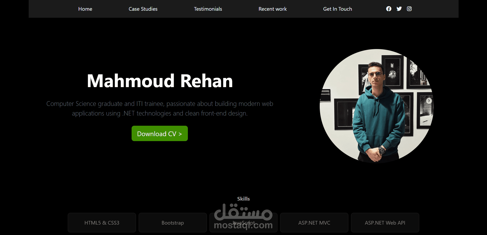 إنشاء موقع Portfolio شخصي لعرض المشاريع والمهارات