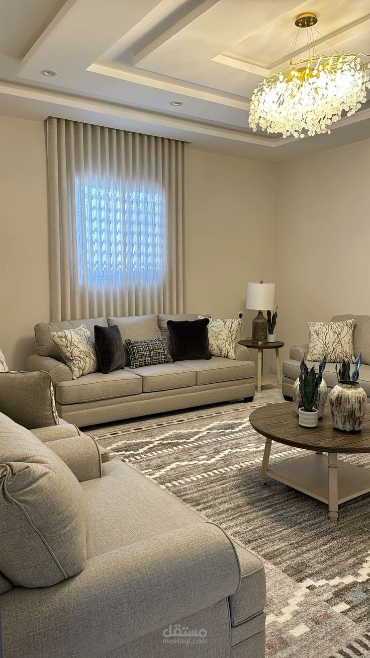 تصميم صالون استقبال بطابع كلاسيكي راقٍ