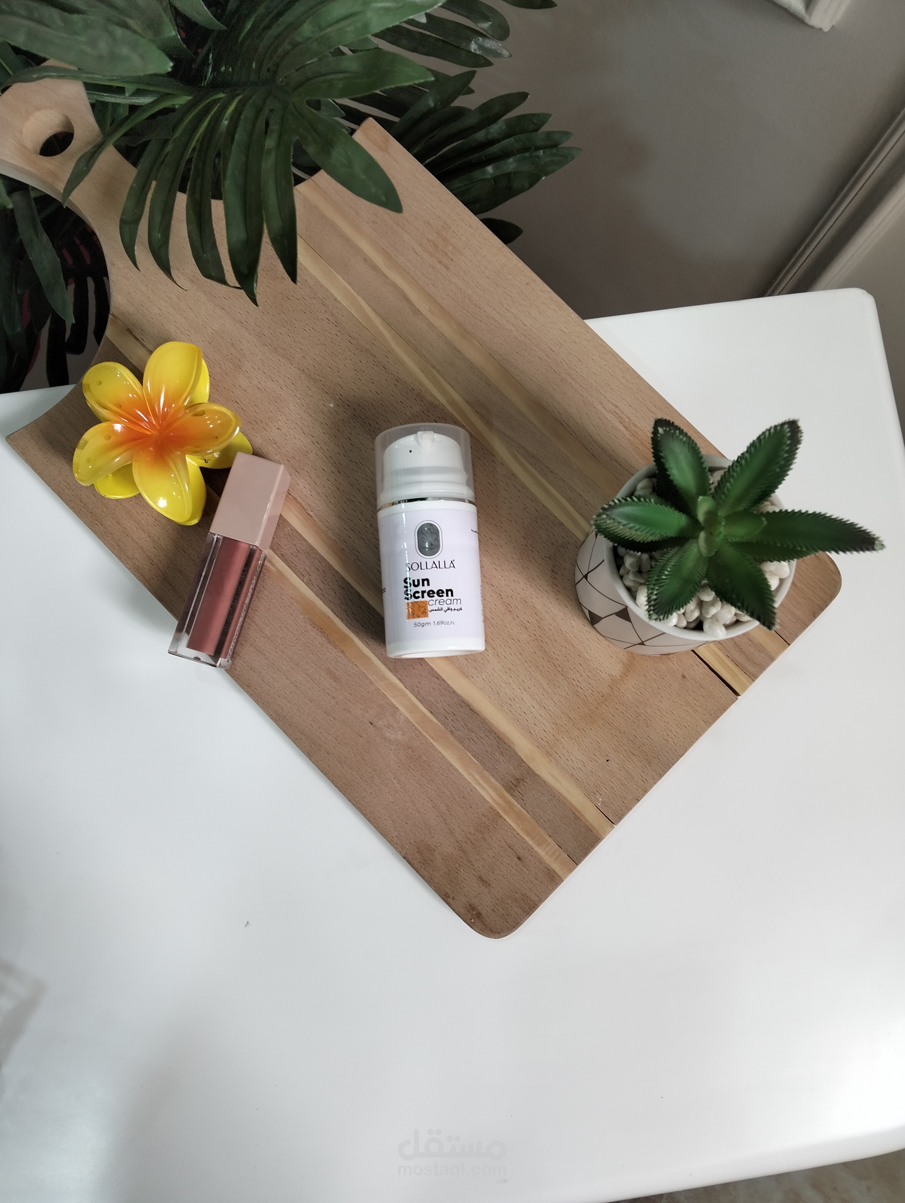 Sollalla Sun screen UGC Video