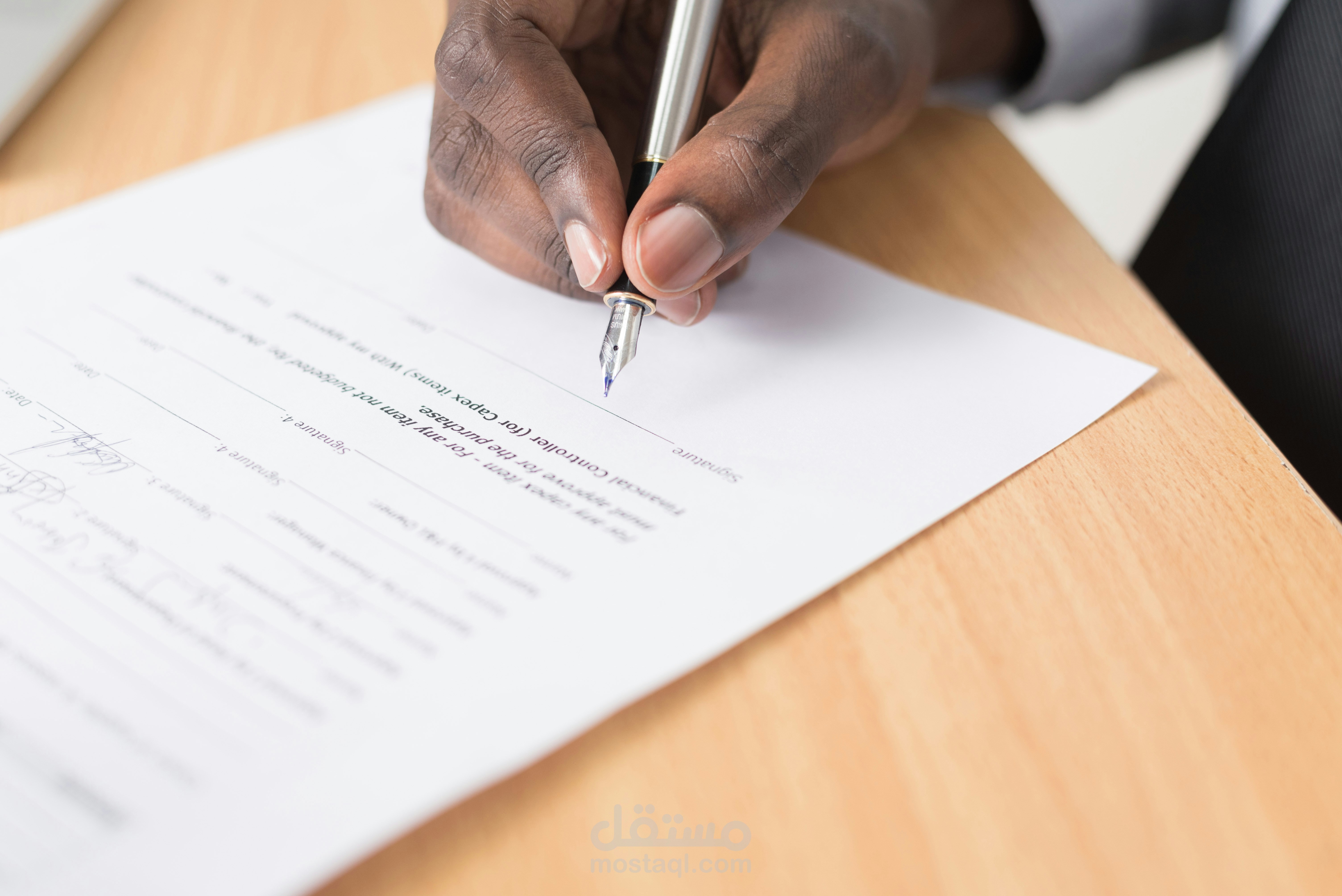 صياغة اتفاقية تنازل عن علامة تجارية وفقا لاحكام القانون الاماراتي