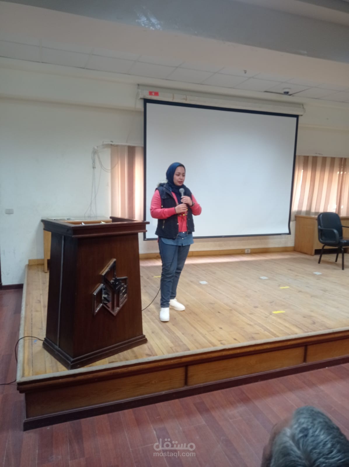 مدربة تغذيه