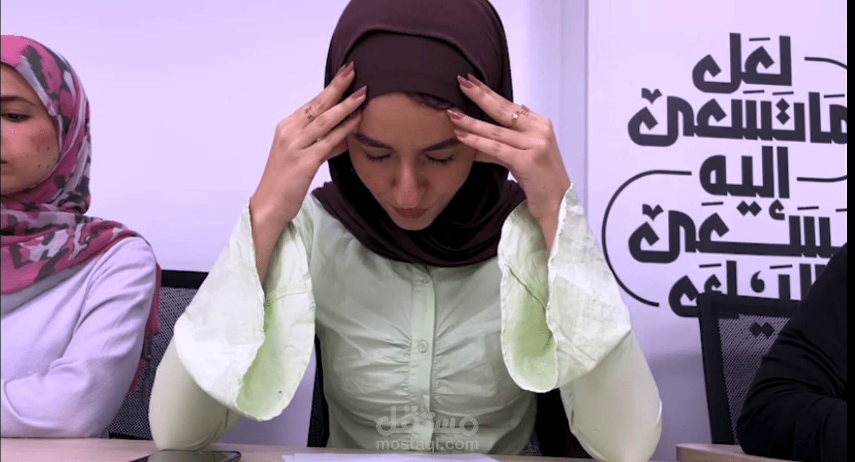 فيديو اعلاني لعلبة عطور