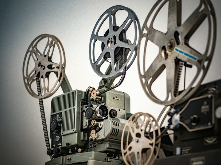 بناء نظام توصية أفلام ذكي باستخدام Machine Learning