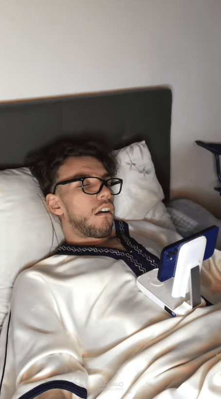 إعلان الكوميدي للشاحن اللاسلكي