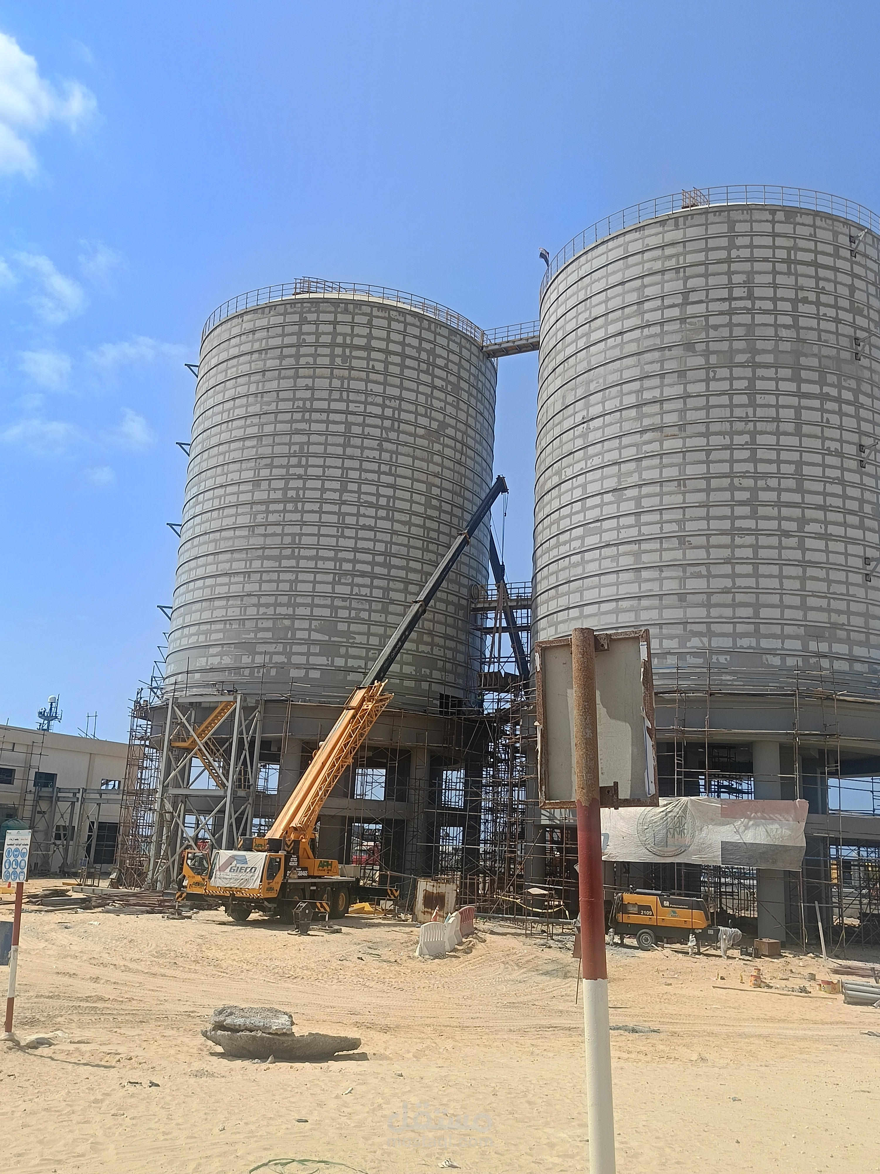 تنفيذ منشآت خرسانية ومعدنية (استشارات هندسيه)