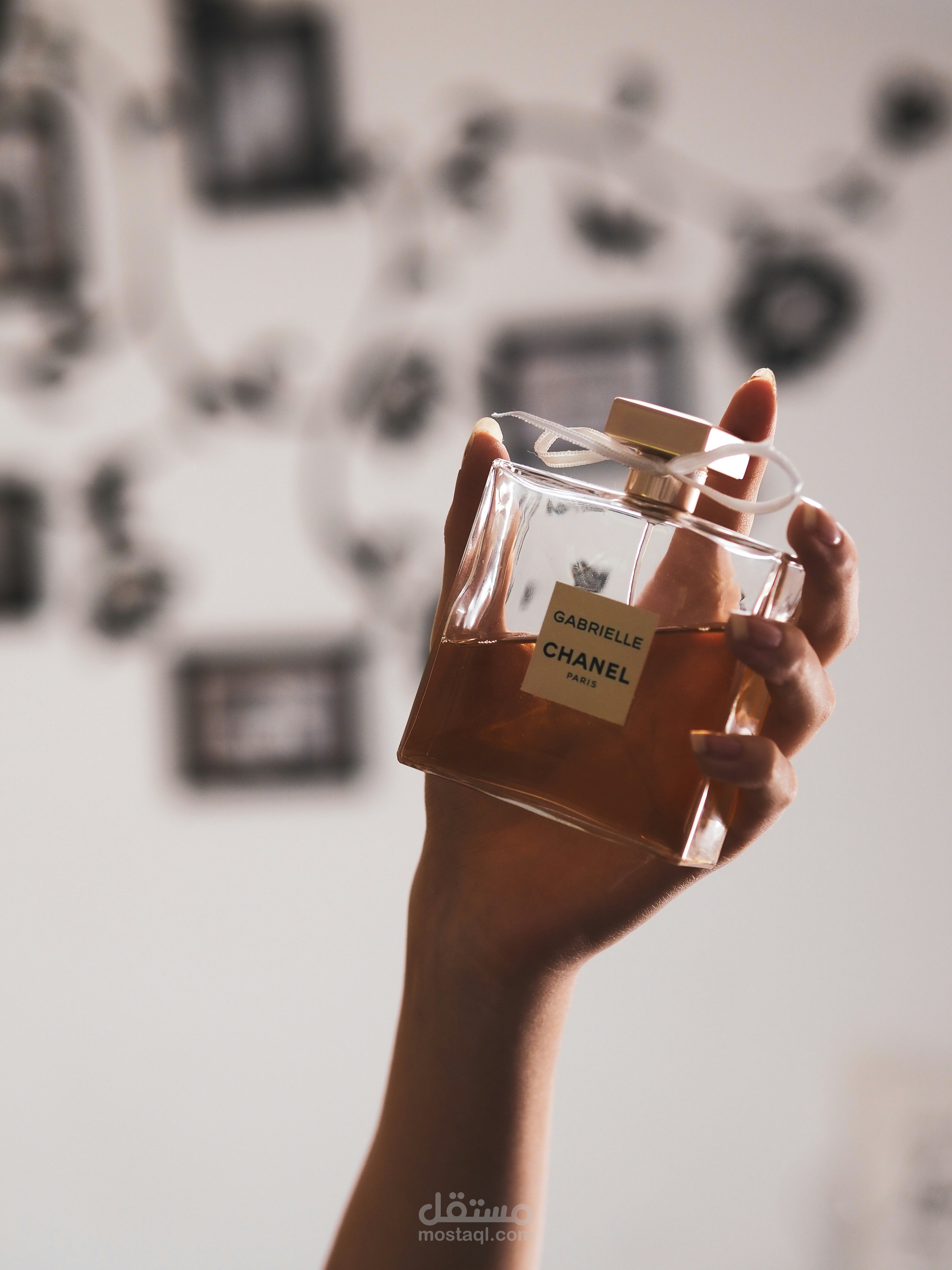 أفضل 7 عطور فاخرة تمنحك حضورًا مميزًا طوال اليوم