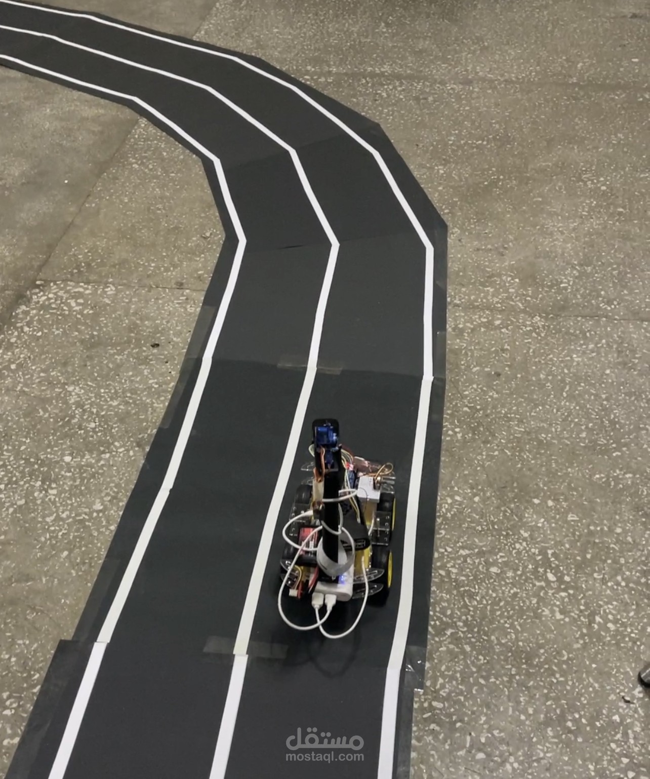 سيارة ذاتية القيادة باستخدام الرؤية الحاسوبية