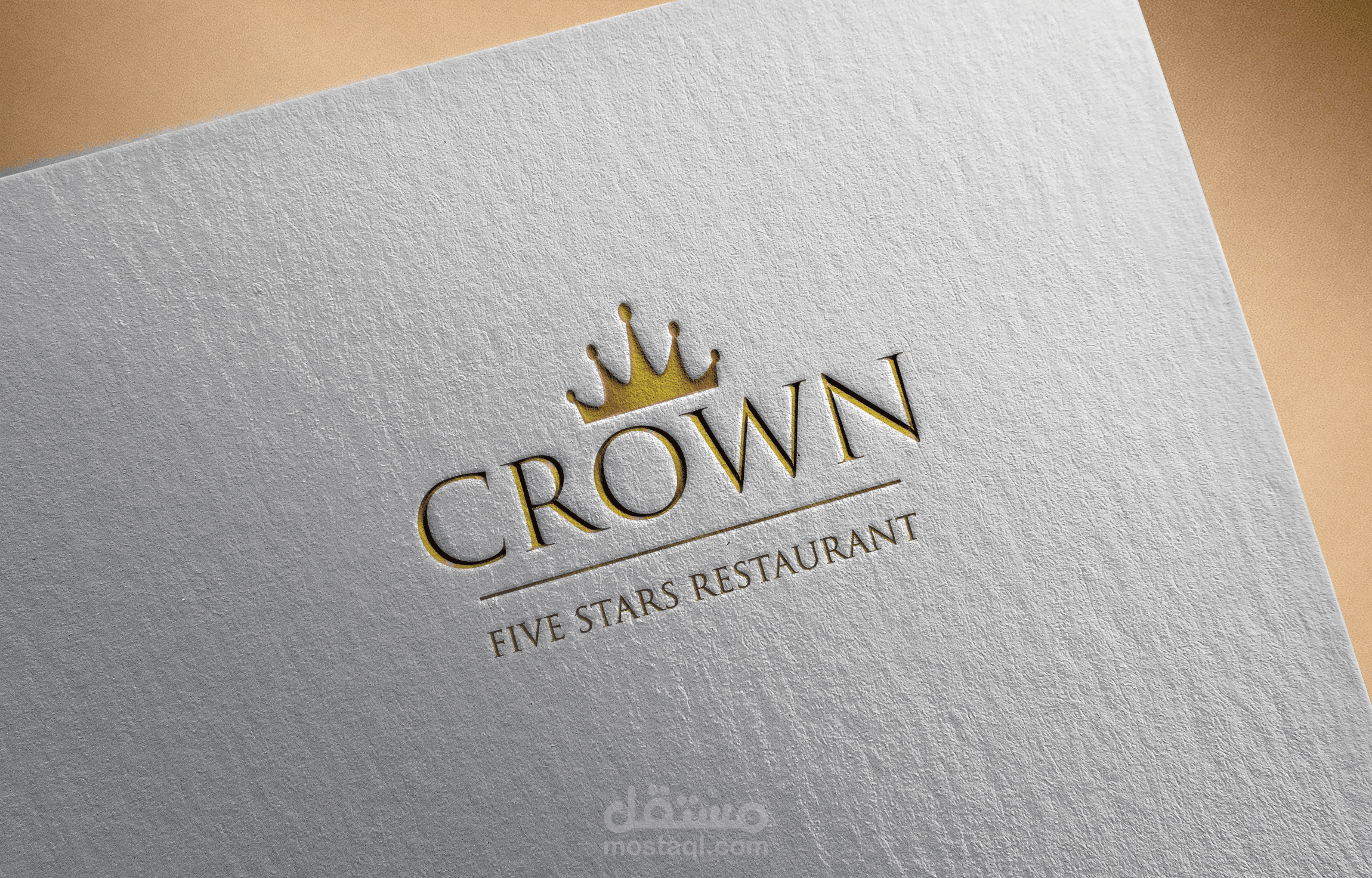 شعار لمطعم crown