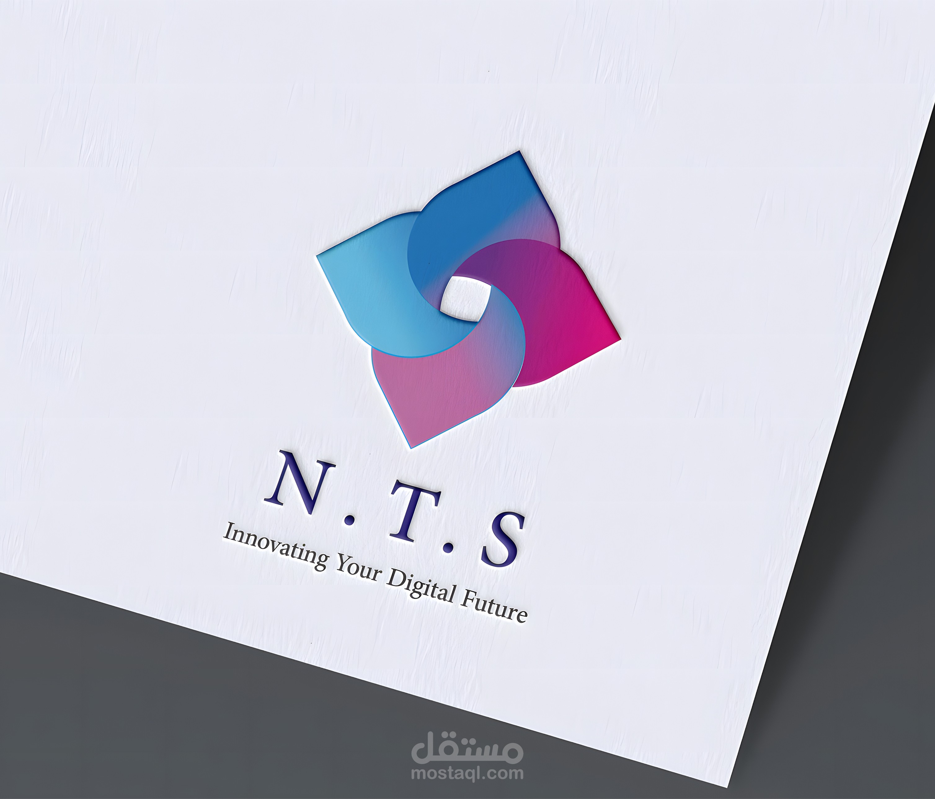 شعار "N.T.S" — ابتكار بصري لمستقبل رقمي واعد